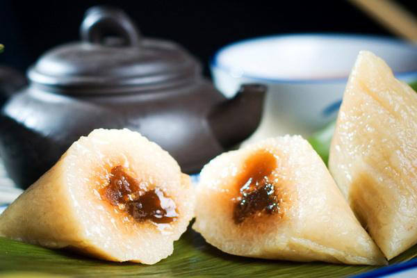 與“粽”不同，勁華機(jī)械帶您了解粽子包餡機(jī)械化制作流程